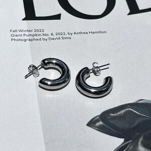 New! “Yasmin” Dainty Silver Stud Hoop Earrings